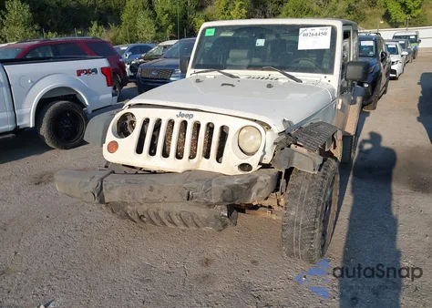 2008 Jeep Wrangler X z USA, uszkodzony, nr VIN 1J8FA24118L594588